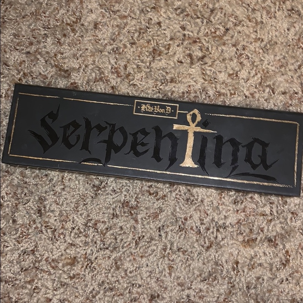 Kat von D LE Serpentina Palette